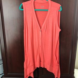 Lightweight layering vest